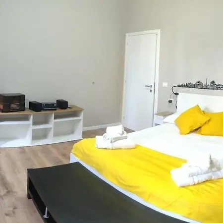 Apartment Domus Adriano *